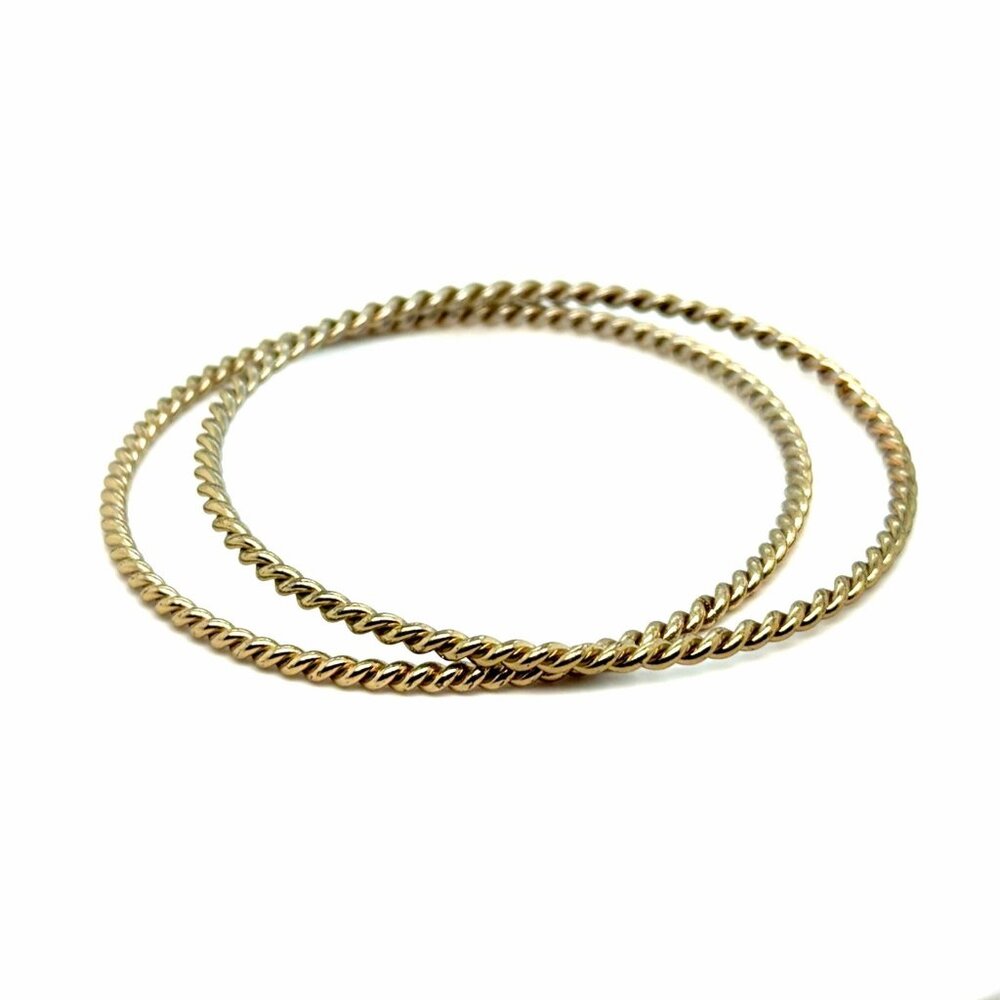 2‎ Twisted Bangles (c1)